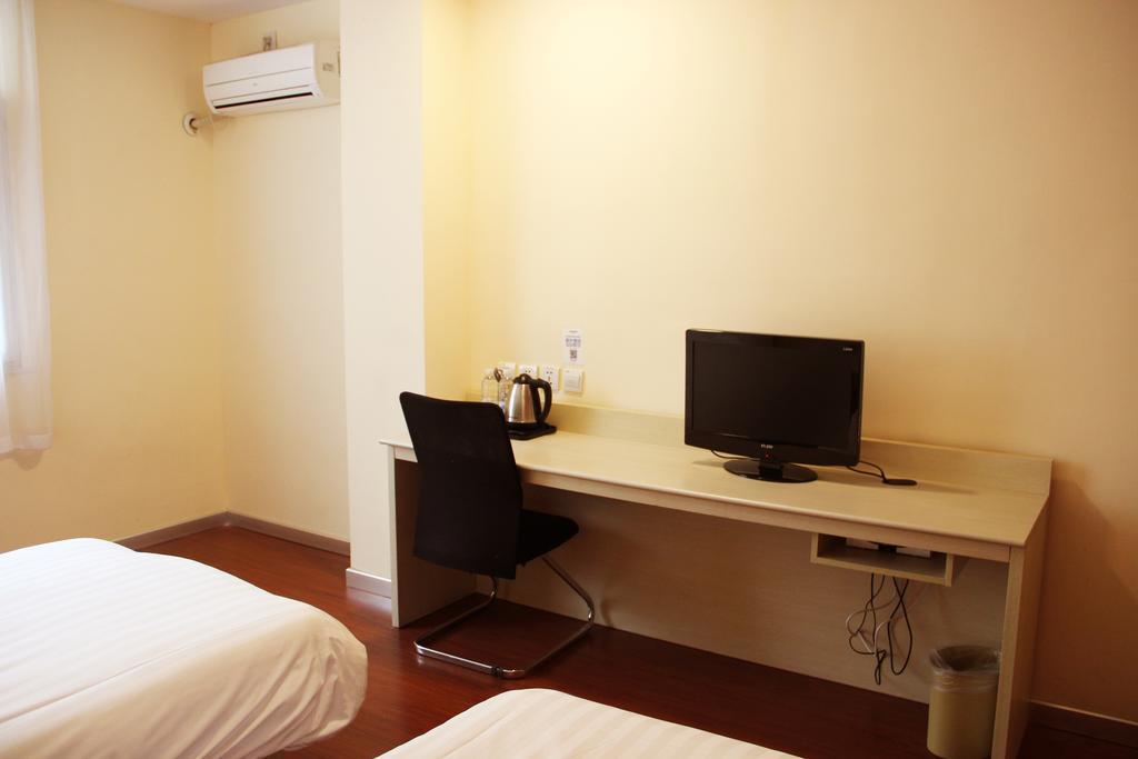 Hanting Express Jinzhou Luoyang Road Central Avenue חדר תמונה
