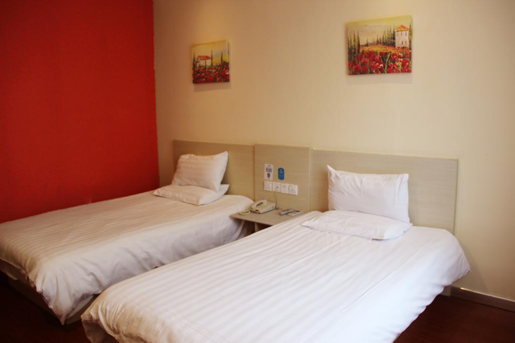 Hanting Express Jinzhou Luoyang Road Central Avenue חדר תמונה
