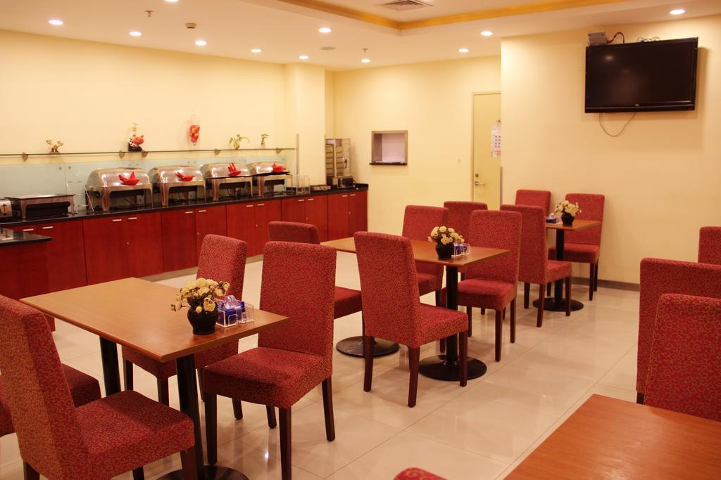 Hanting Express Jinzhou Luoyang Road Central Avenue מראה חיצוני תמונה
